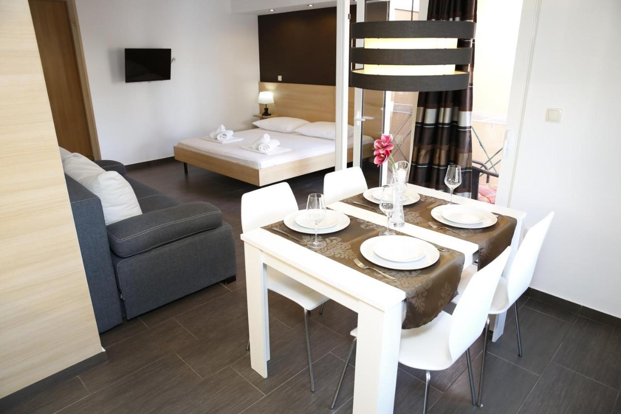 Guest House Lorenta 보디체 외부 사진