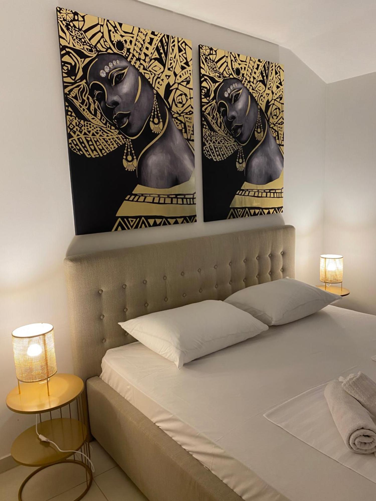 Guest House Lorenta 보디체 외부 사진