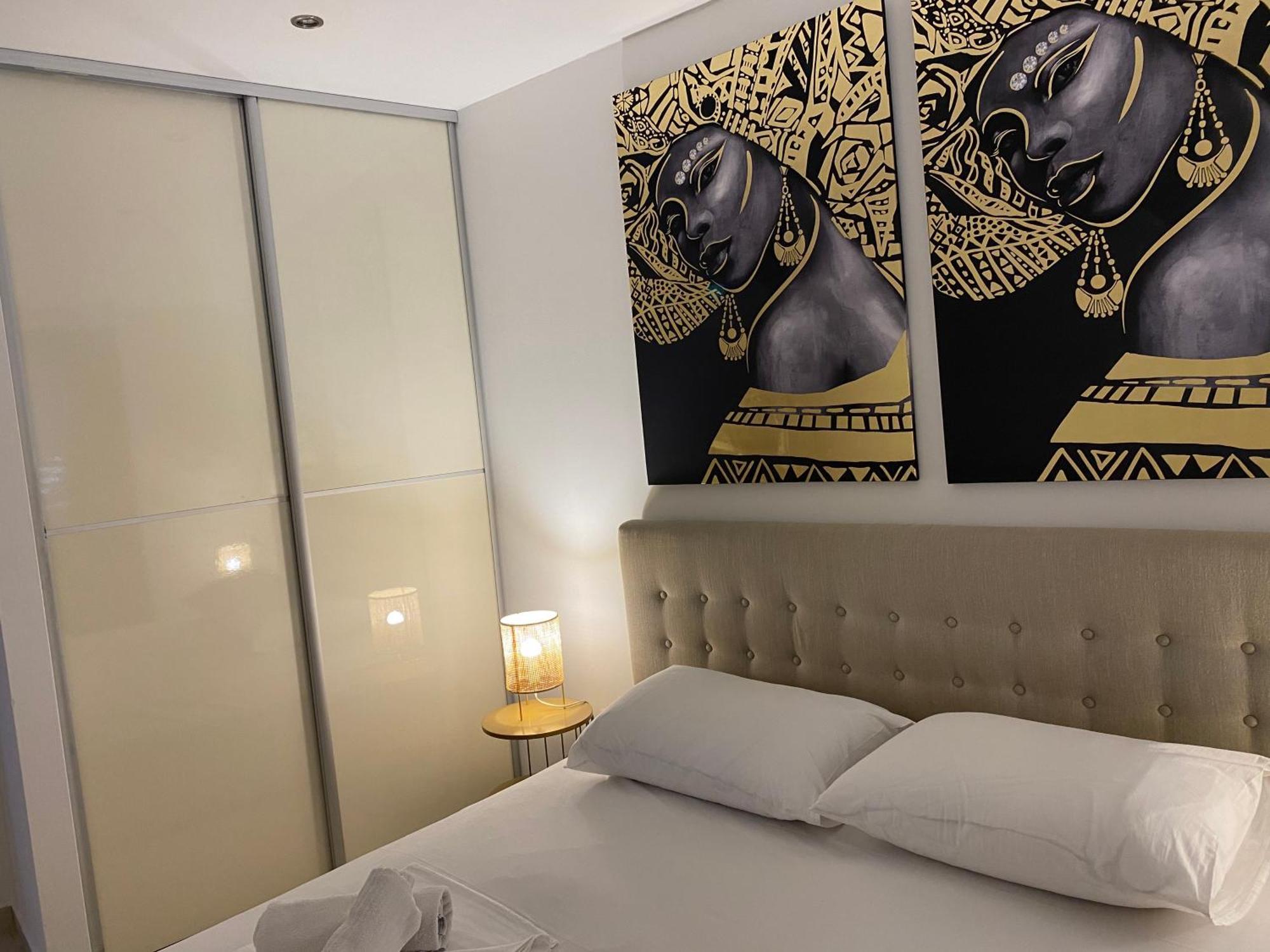 Guest House Lorenta 보디체 외부 사진